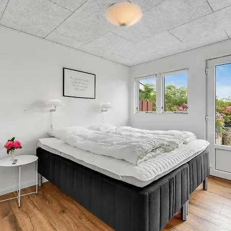 別荘 1 Bedroom Stunning In